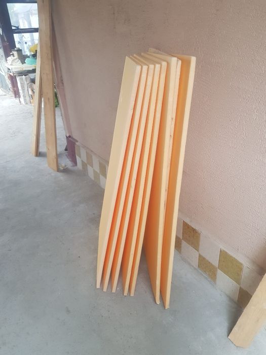 Vând 16 placi poliester