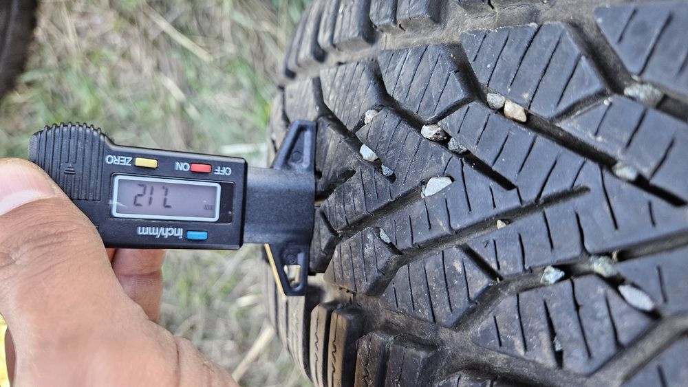 Гуми 195 65 15 семперит