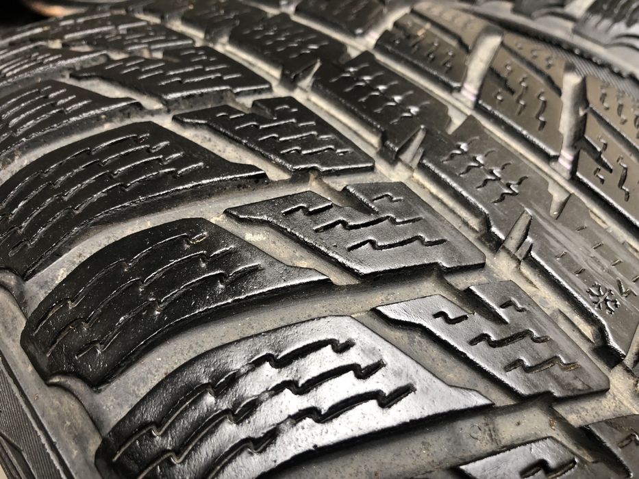 235/60/18 пара шин б/у из Германии