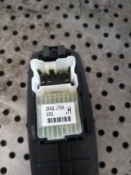Buton geam electric dreapta fata renault koleos 1 hy 25411jy00a
