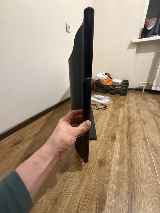 Телевизор Samsung 43” дюйма