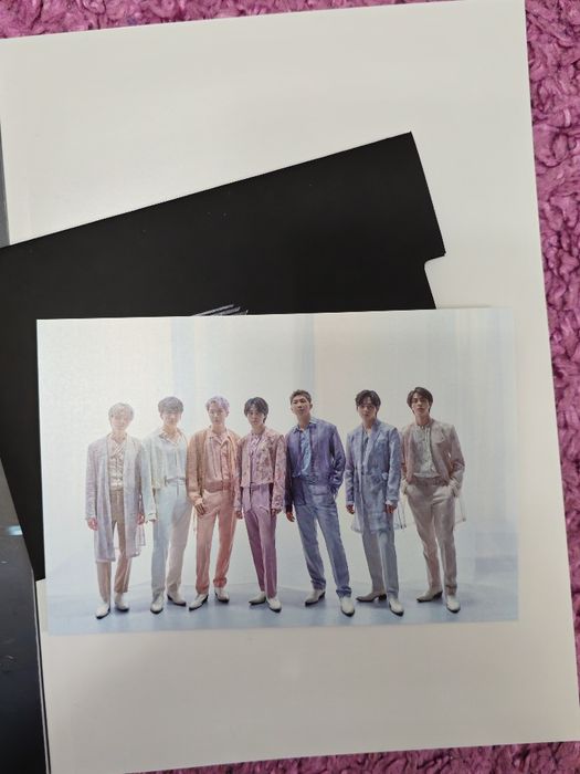 Альбом BTS Proof