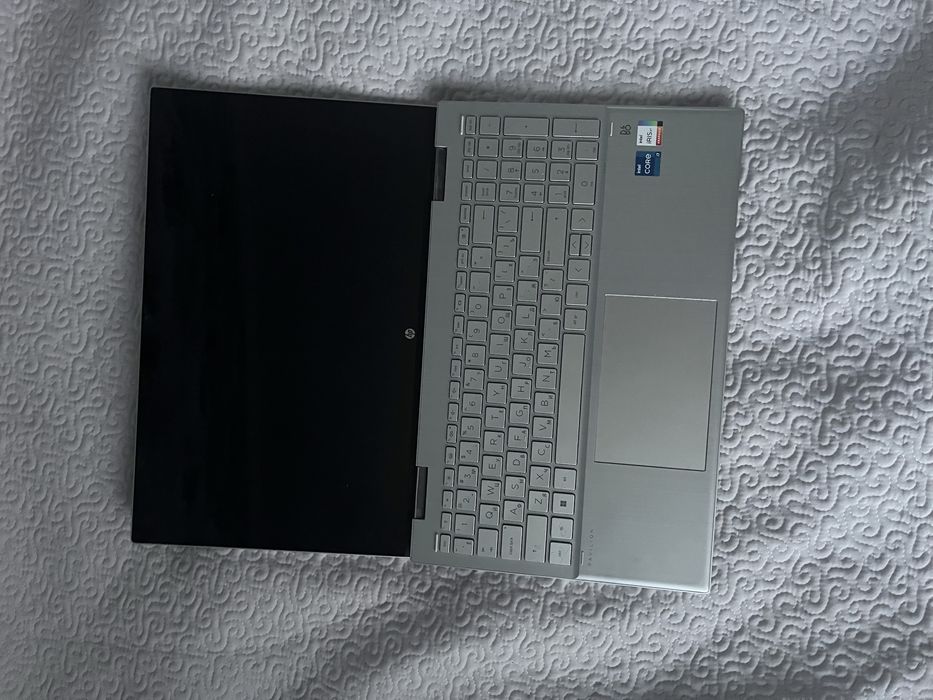 Продам ноутбук HP сенсор