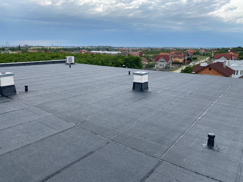 Montaj acoperisuri tigla metalica dulgherie terase foisoare hidroizola