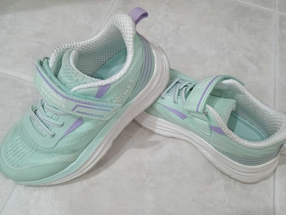 Продавам маратонки Original Marines