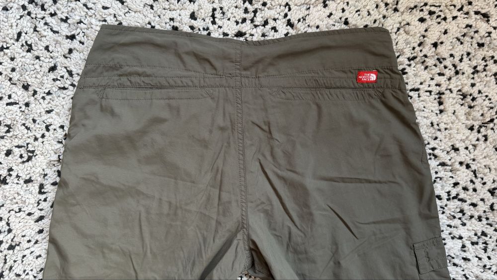 Дамски туристически панталон The North Face размер М