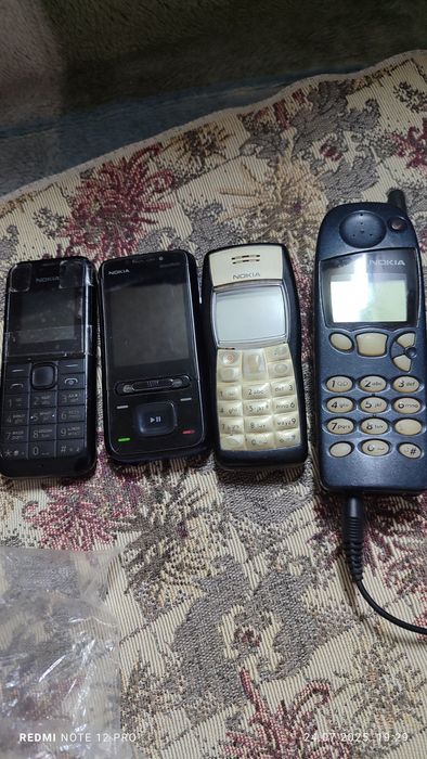 Продаю кнопочные телефоны