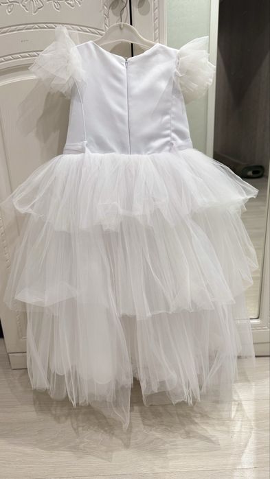 Продам платье нарядное