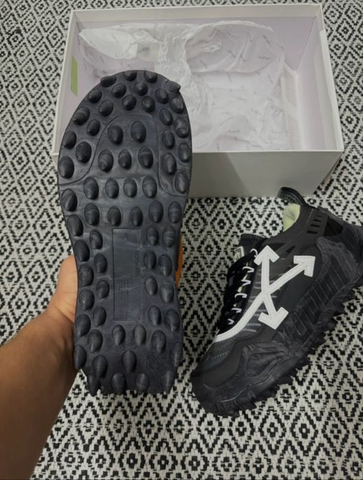 Off-white ODSY negri