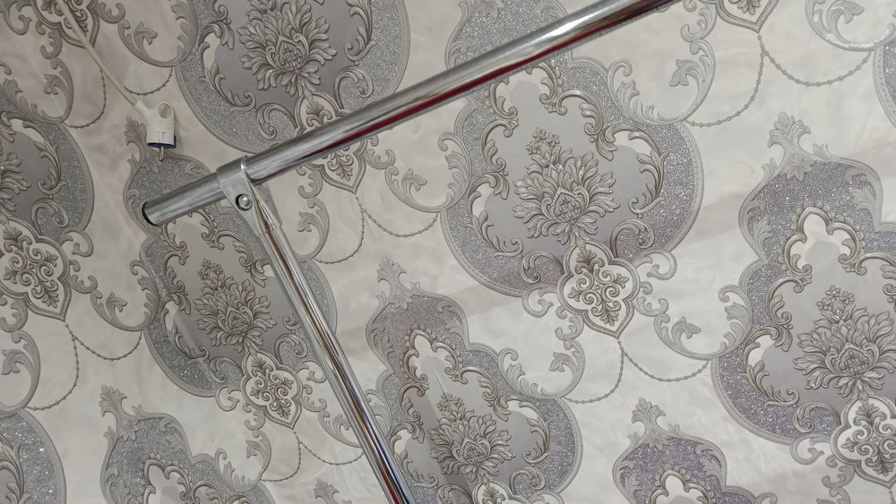 Вешалка напольная без дефектов