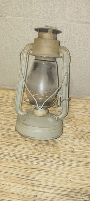 Продам лампу керосиновая