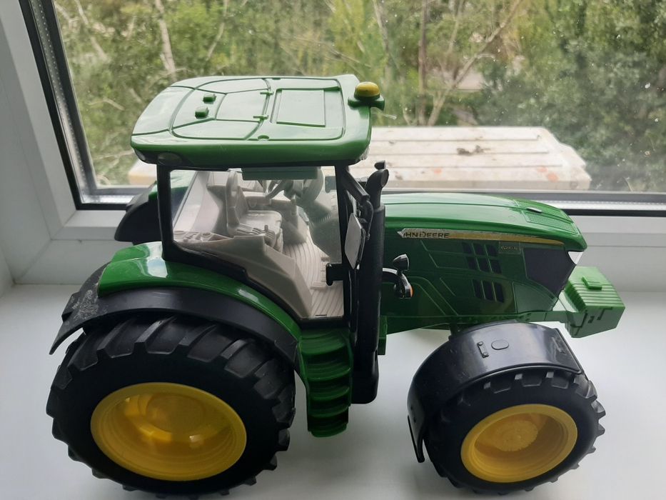 Продам Трактор детский