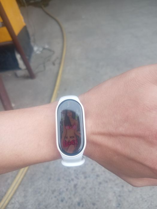 Продам Часы mi band 10