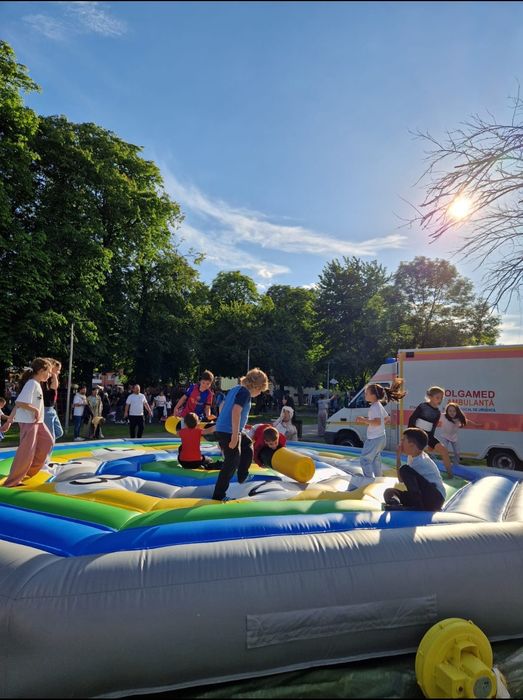 Vând  loc de joacă eliminator, Gonflabil, Tobogan