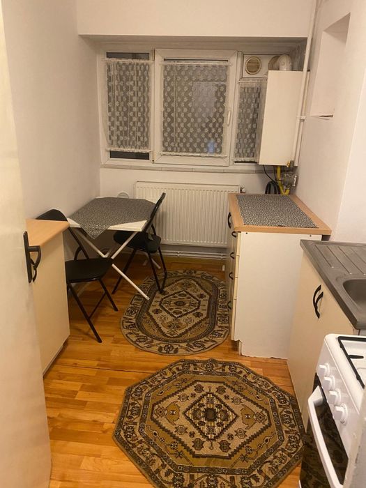 Inchiriez apartament cu o camera zona ultracentrala