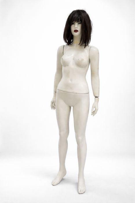 Продавам манекен 40 евро