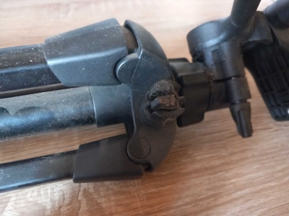 Canon 300D 2 батерии статив