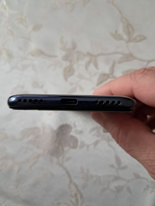 Телефон Xiaomi Mi A3