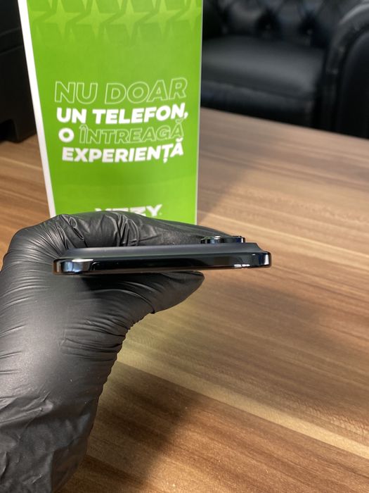 iPhone Air • 128 GB • Black