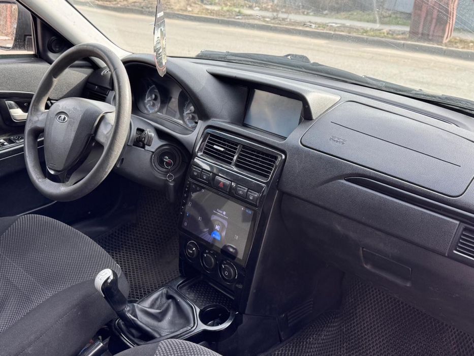 Продам приору 2 люкс плюс