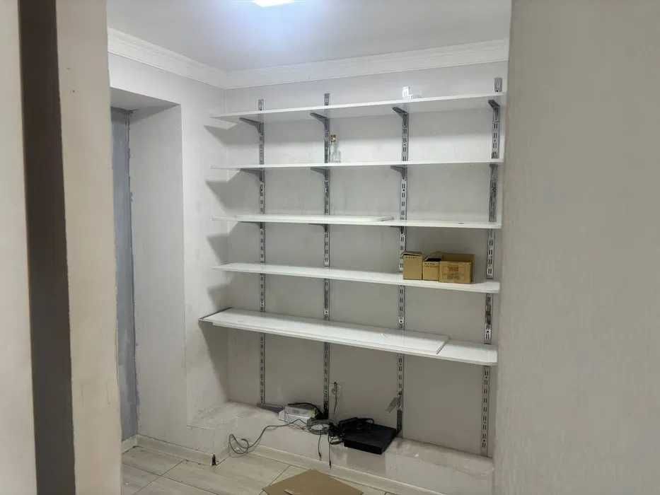 Сдается помещение 90 м2.ор-р Пойтахт Автосалон. (R 11)