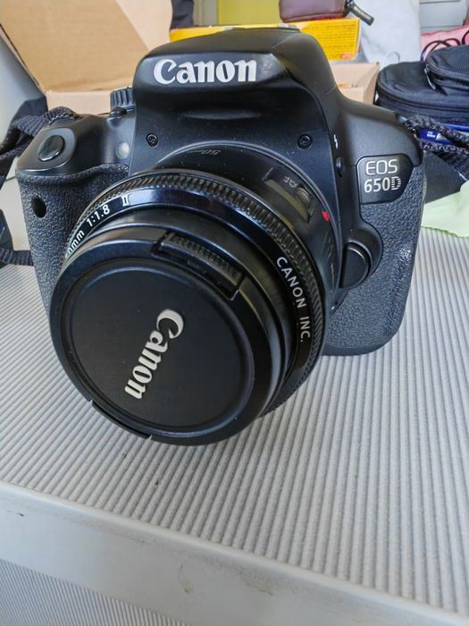 Canon EOS 650D - EOS Digital SLR -Фотоапарат