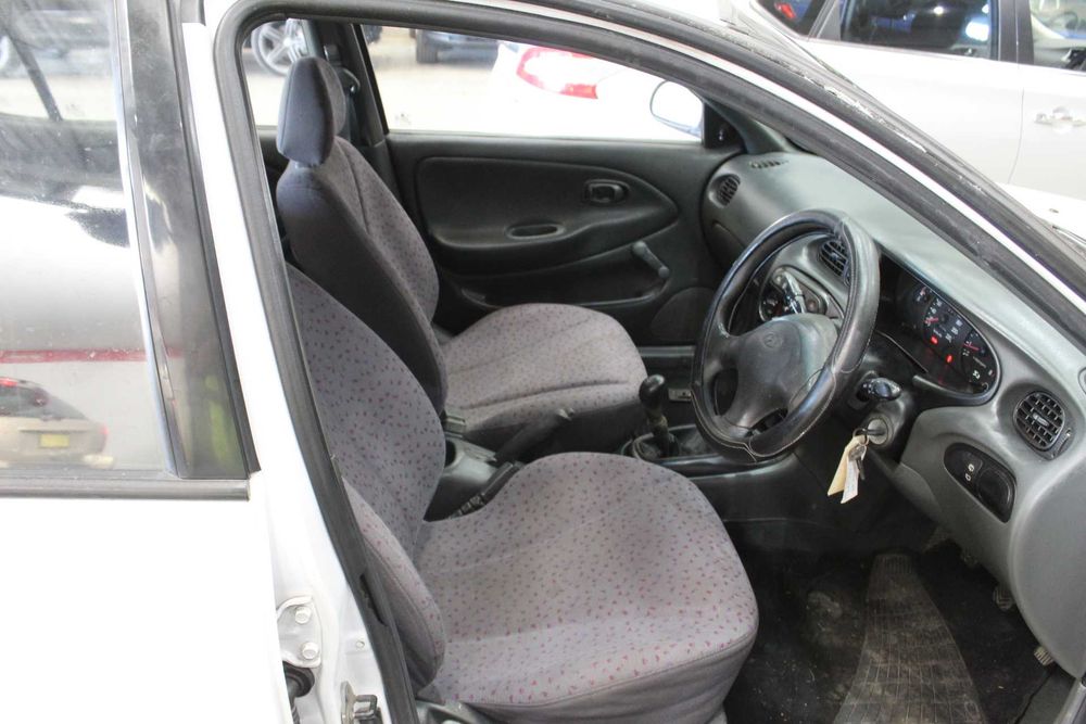 ЧАСТИ Хюндай ЛАНТРА 1991-2000г.  Hyundai Lantra Wagon дизел, 1900куб