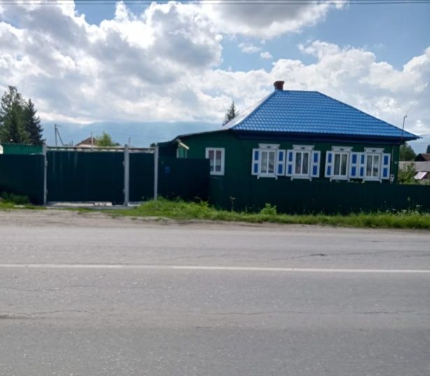 Продам 4-х комнатный дом с центральным отоплением