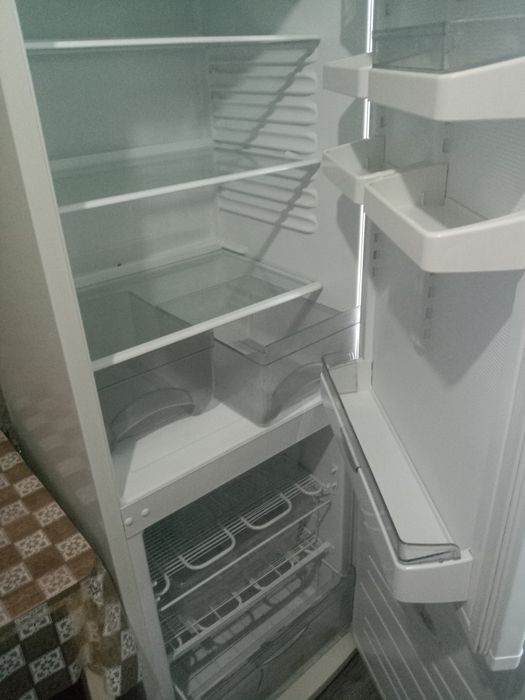 Продам холодильник Атлант