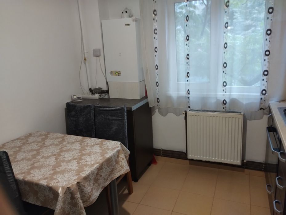 Inchiriez apartament 2 camere cf.1 dec. et 1 - Prundu-Romaria