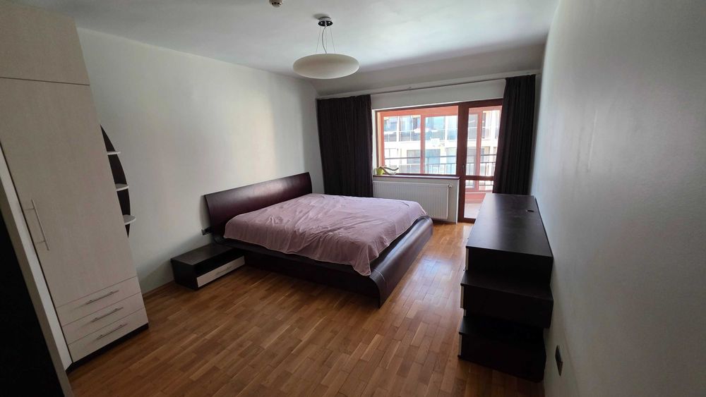 Дава се под наем Тристаен апартамент в Варна, Бриз - 123 кв.м за 1495.83 € - Снимка #15
