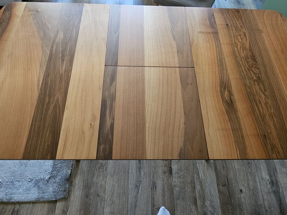 Трапезна маса - орех с крем