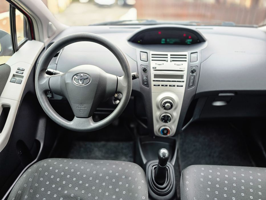 Toyota Yaris 2008 1,3 benzina 87cp Euro4 Stare Ff Buna!