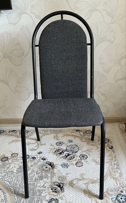 Продам 4 стула в хорошем состоянии