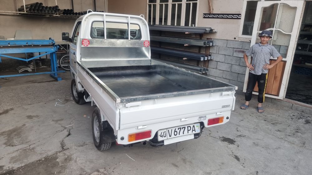 Laboga rezinalar sotiladi