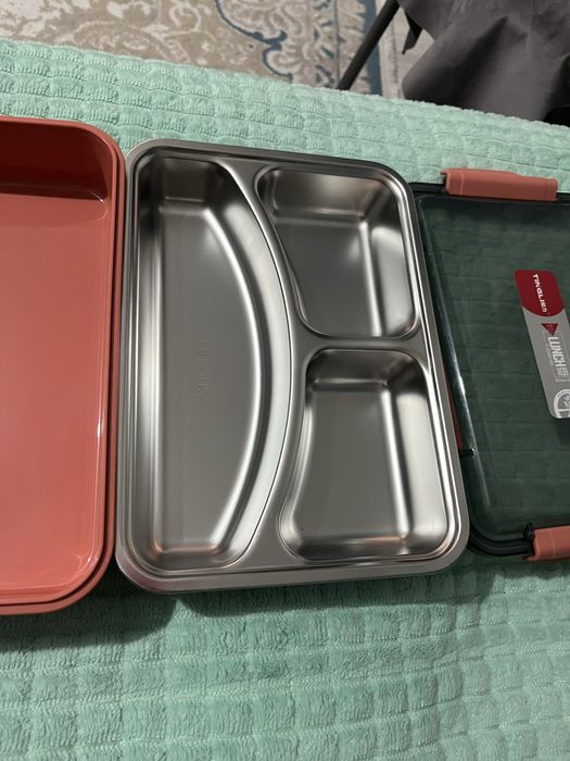 Продам ланч бокс срочно