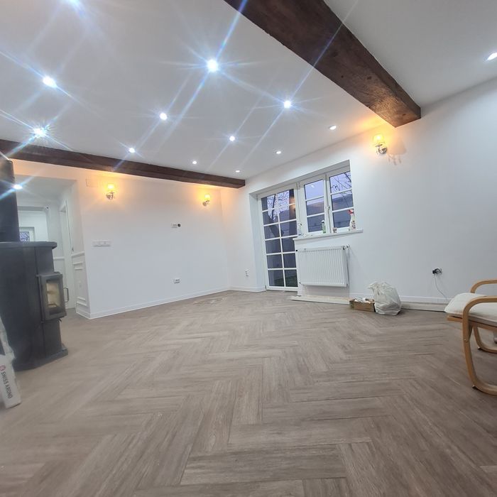 Renovari și constructi