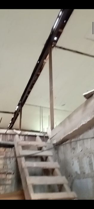 Продам Б/У  двухтавровую балку