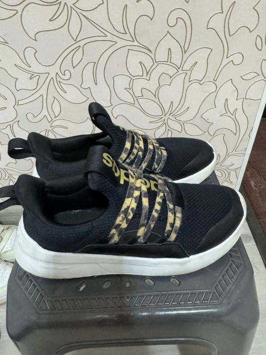 Кроссовки Adidas детские