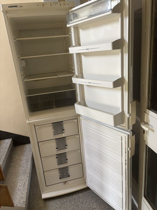 Хладилник с Фризер Liebherr