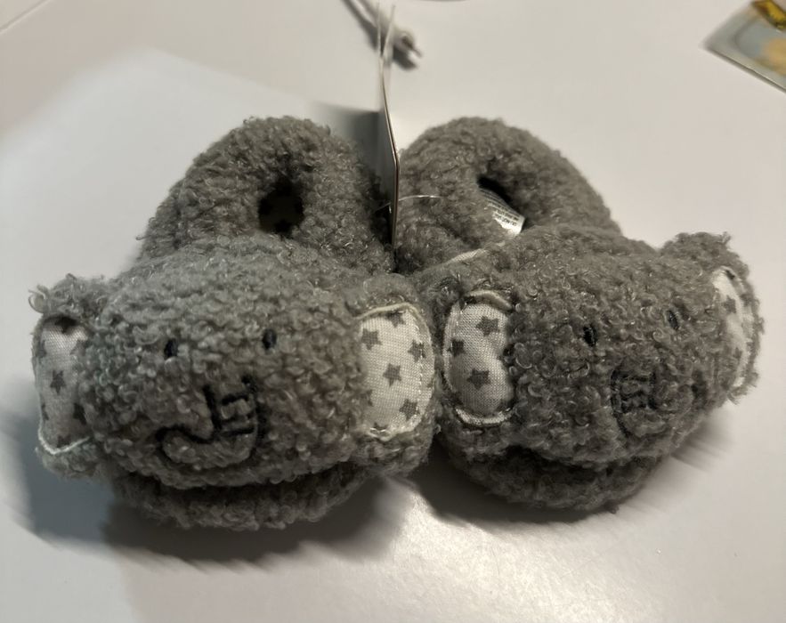 Бебешки пантофи зимни  Baby Mothercare чисто нови с етикет