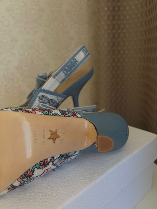 Продаются туфли Christian Dior