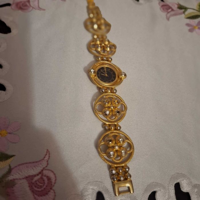 Дамски   Часовник