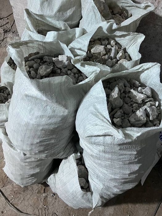 Uyingiz poydevoriga, beton qorishmaga qo‘shish uchun.