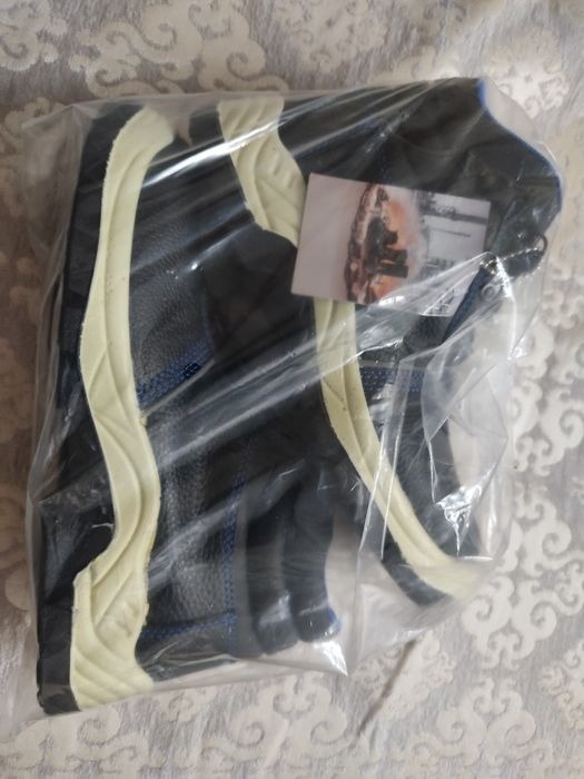 Продам Ботинки Новые