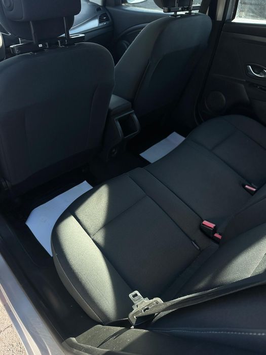 Renault Megane 3 • 1.6 Benzina • Euro 5