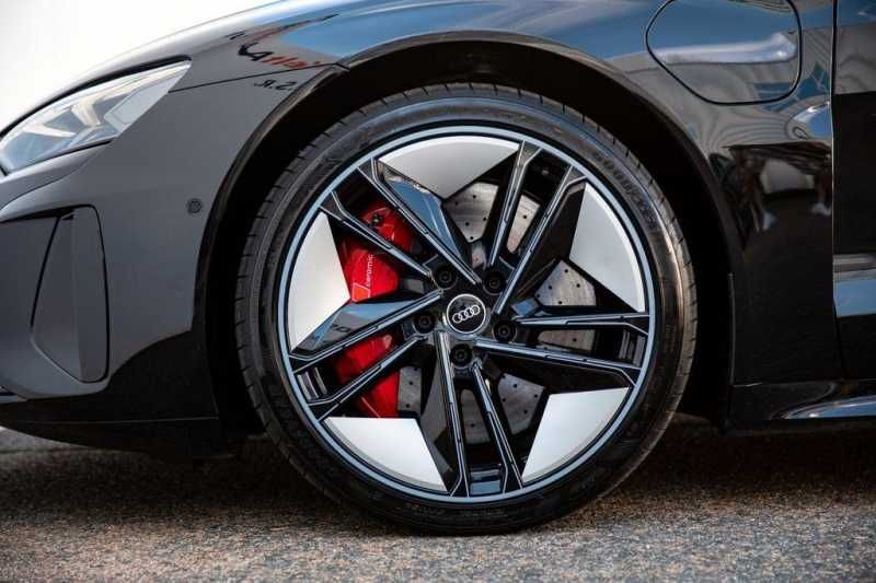 Audi RS E-tron GT quattro pod zakaz