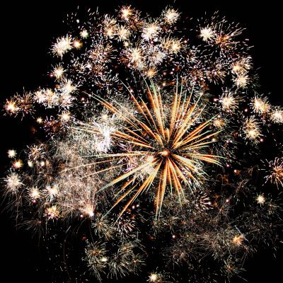 САЛЮТ ФЕЙЕРВЕРКИ холодный фонтан цветной дым небесный фонарик