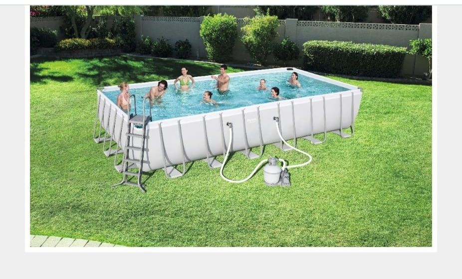 Piscină supraterană  cu cadru metalic Bestway, cu dimensiuni : 7,32 x 3,66 x 1,32