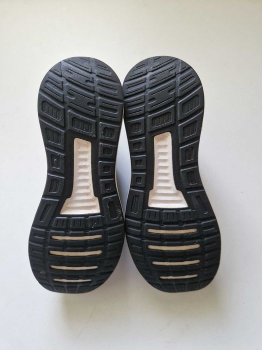 ADIDAS RUNFALCON оригинални маратонки